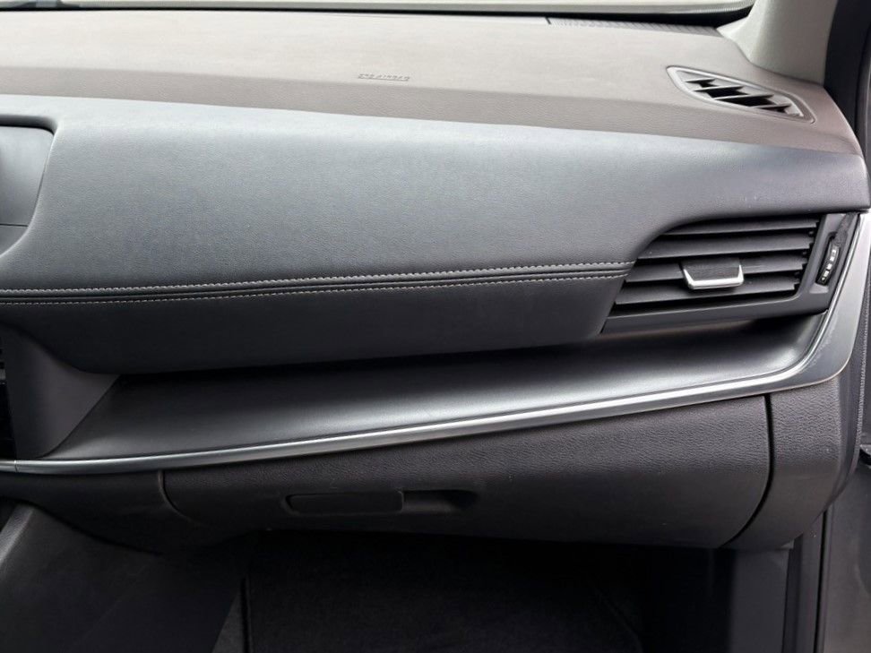 Certified 2023 Nissan Rogue SV image 33