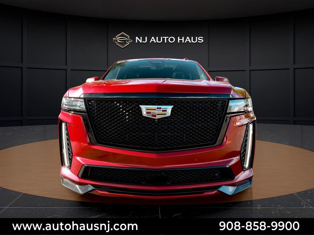 Used 2023 Cadillac Escalade ESV V AWD/4WD image 4