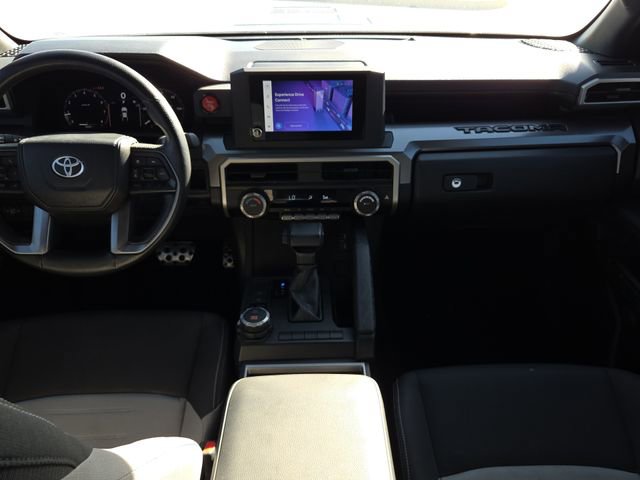 Used 2024 Toyota Tacoma TRD Sport AWD/4WD image 12