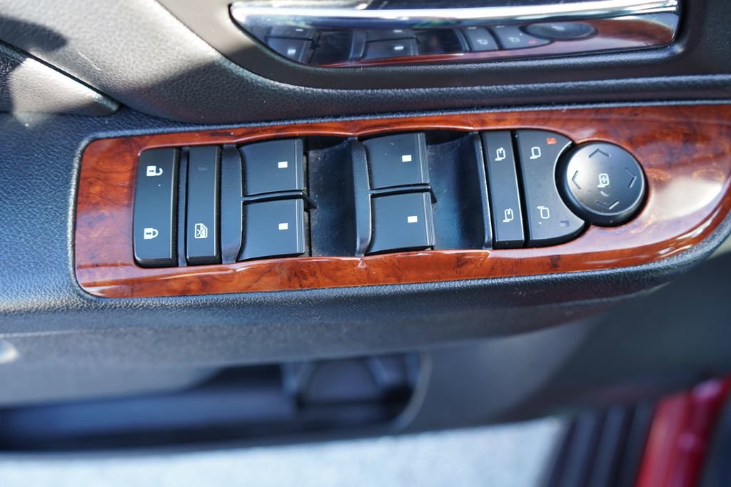 Used 2013 Chevrolet Tahoe LT image 28