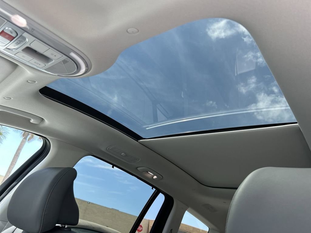 New 2026 Hyundai Ioniq 9 Limited image 25