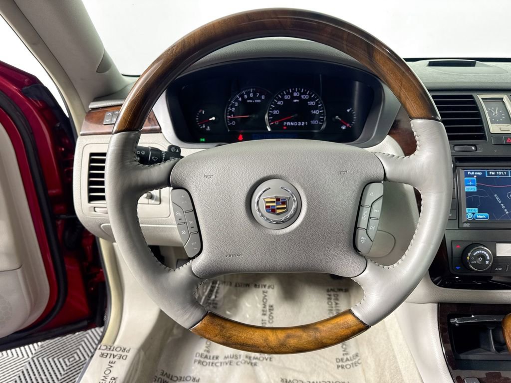 Used 2009 Cadillac DTS image 11