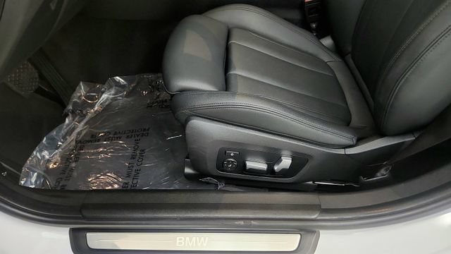 Used 2020 BMW 330i Sedan w/ Convenience Package RWD image 48