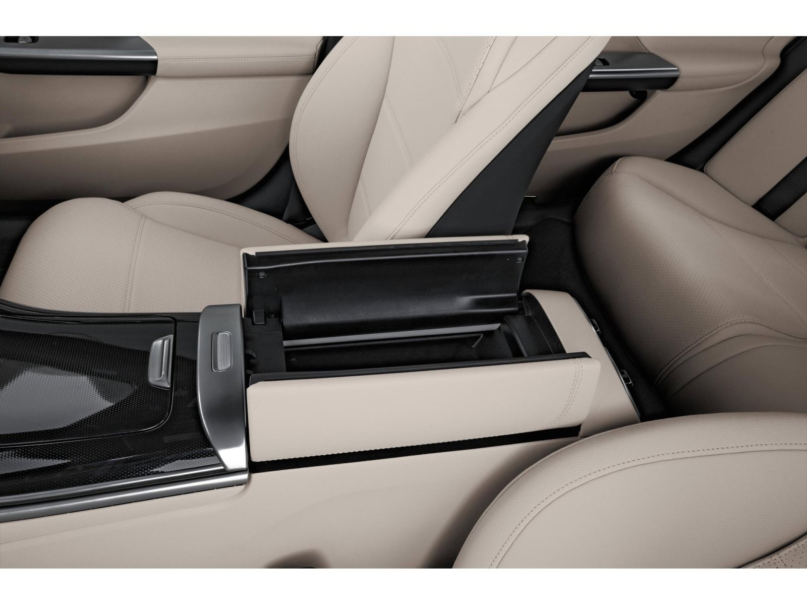 New 2026 Mercedes-Benz C 300 4MATIC Sedan image 9