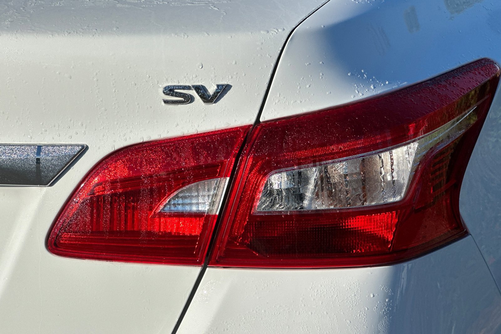 Used 2018 Nissan Sentra SV image 25