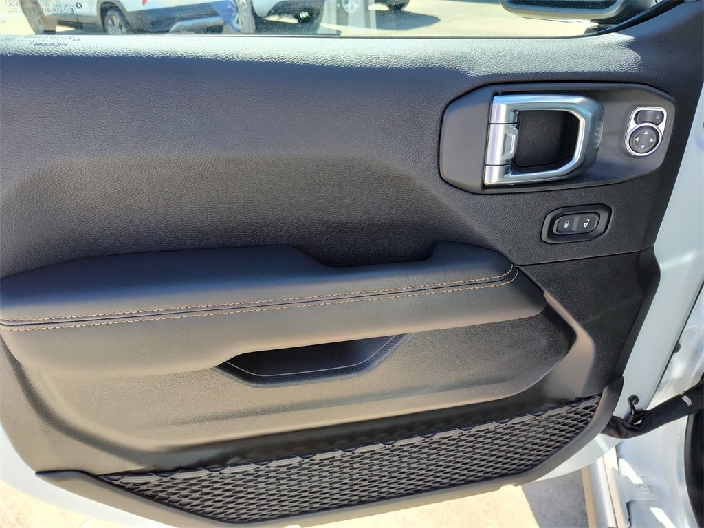 Used 2024 Jeep Wrangler Sahara w/ Technology Group image 20