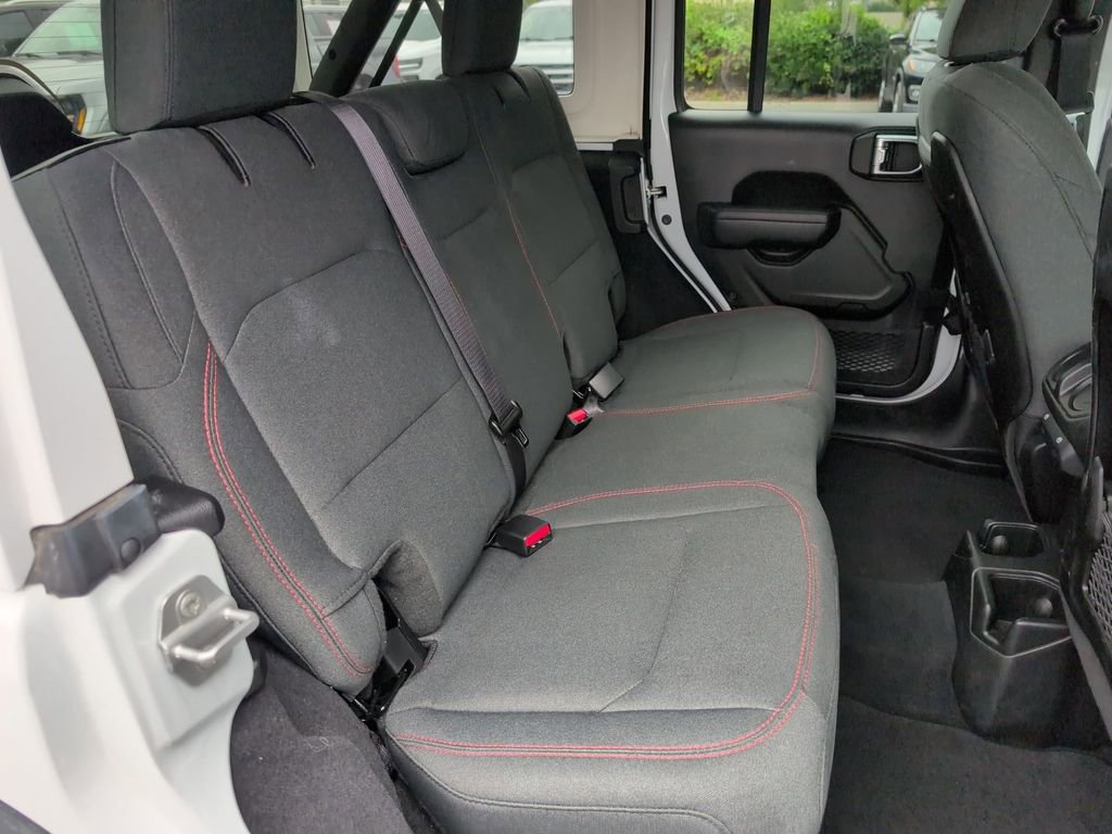 Used 2025 Jeep Wrangler Unlimited Rubicon image 30