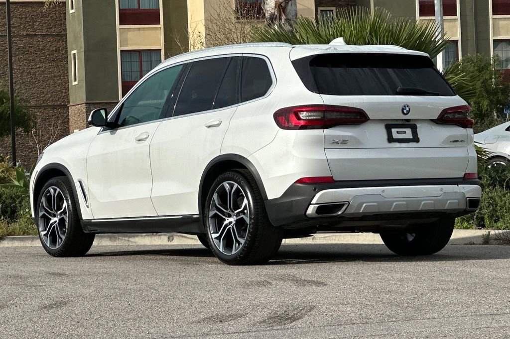 Used 2021 BMW X5 sDrive40i w/ Premium Package image 5