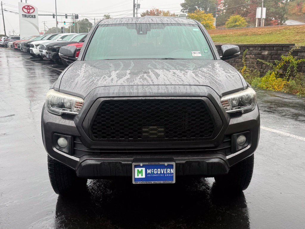 Used 2019 Toyota Tacoma TRD Off-Road AWD/4WD image 12