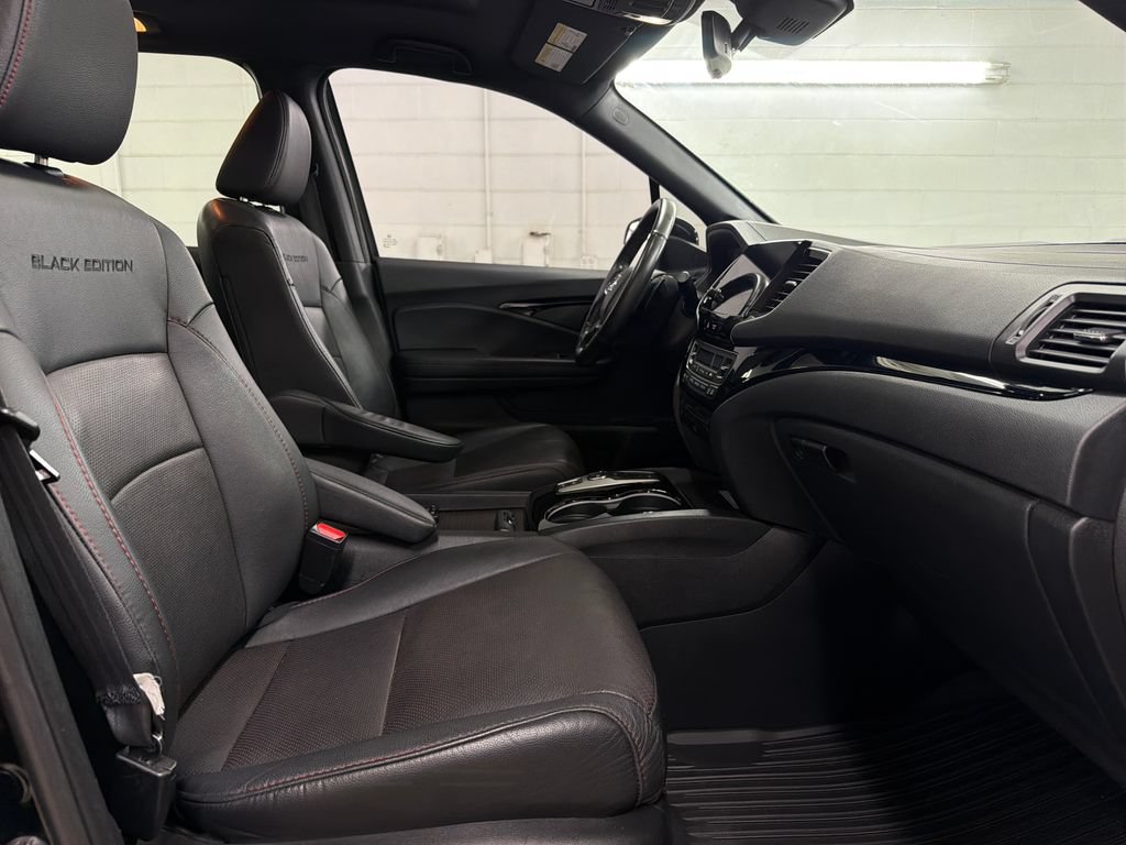 Used 2022 Honda Pilot Black Edition image 26