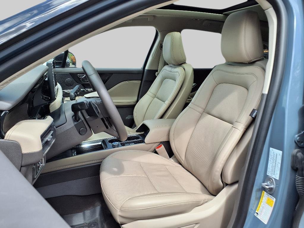 Used 2024 Lincoln Corsair Reserve w/ Equipment Group 201A image 10