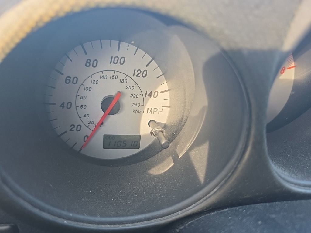 Used 2000 Toyota MR2 Base image 23