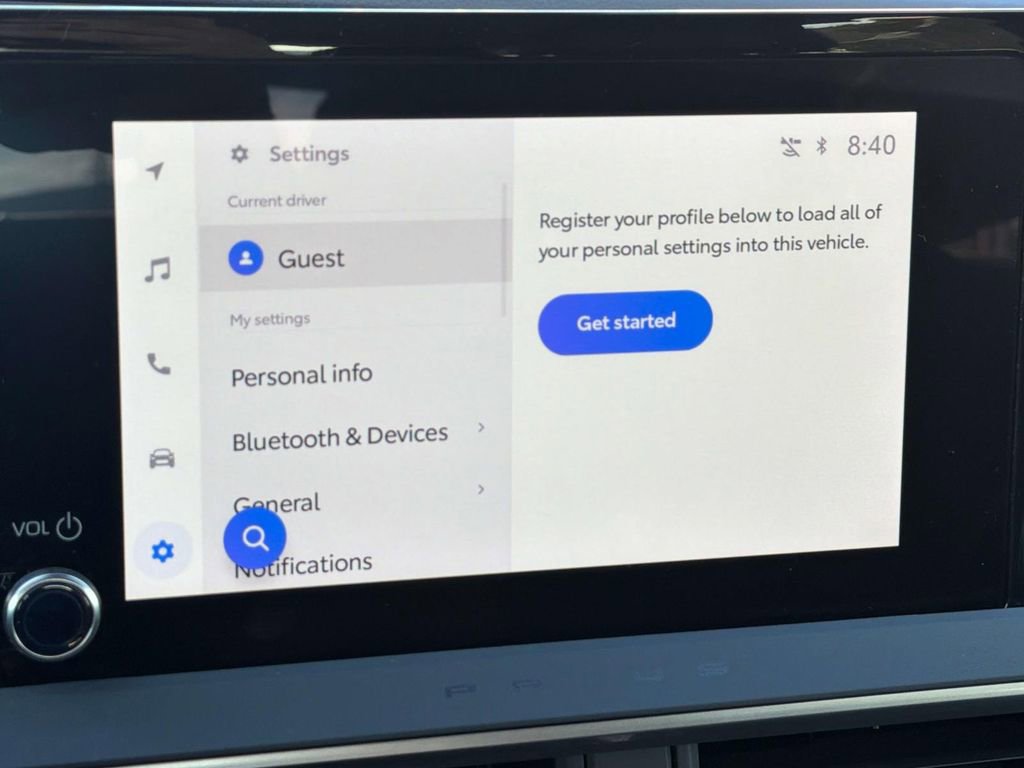Used 2025 Toyota Prius XLE image 23