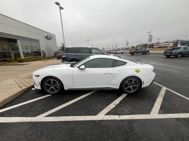 Used 2024 Ford Mustang Premium image 10