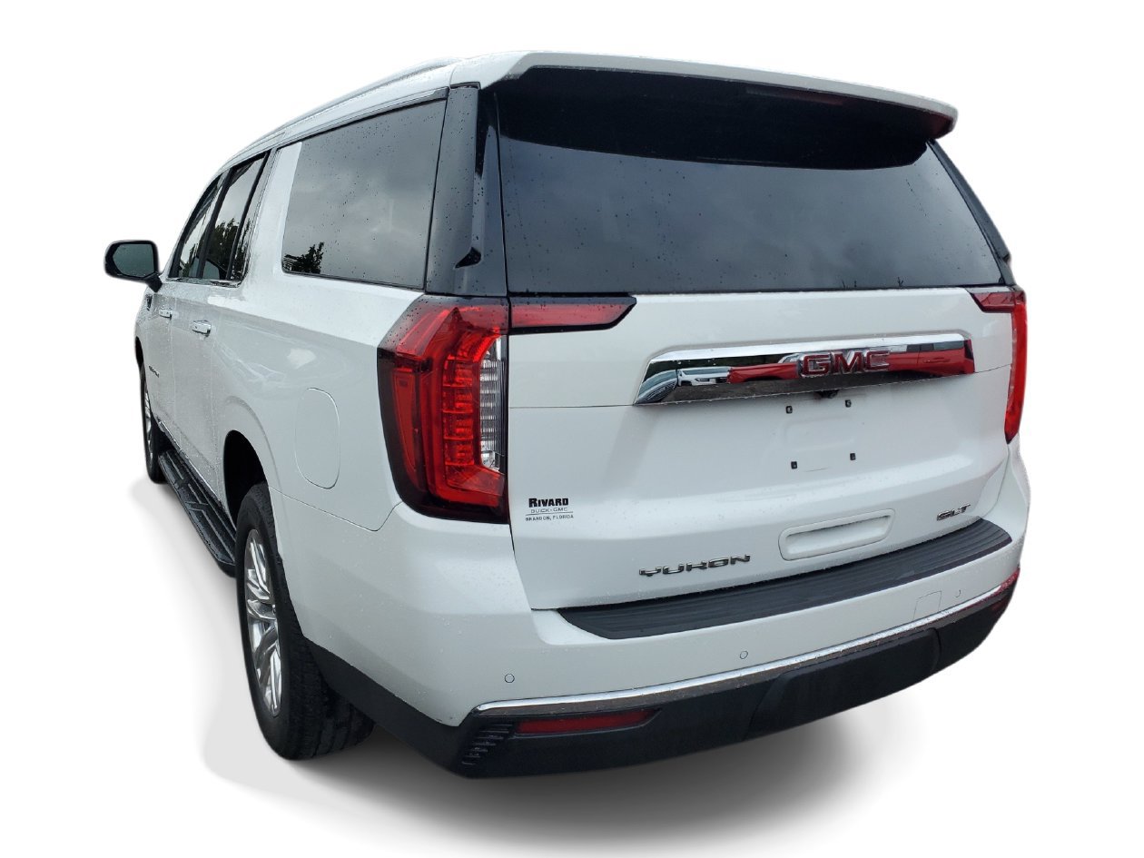 Used 2022 GMC Yukon XL SLT w/ SLT Premium Package AWD/4WD image 3