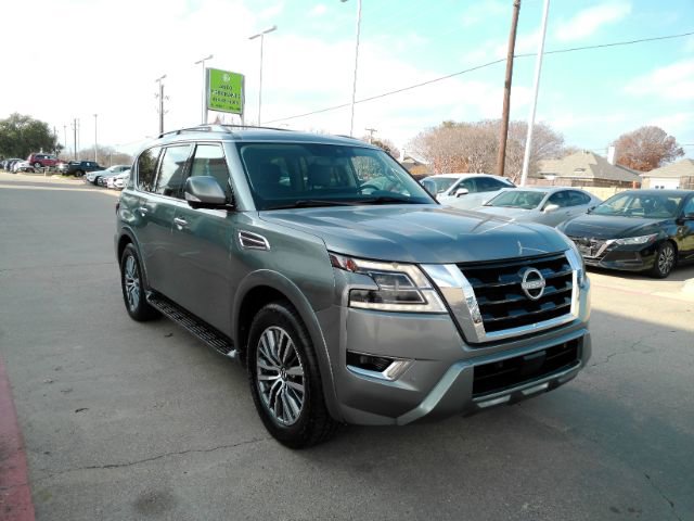 Used 2023 Nissan Armada SL w/ Captain's Chairs Package image 4