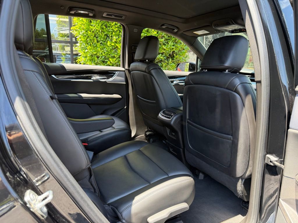 Used 2024 Cadillac XT6 Premium Luxury w/ Technology Package AWD/4WD image 38