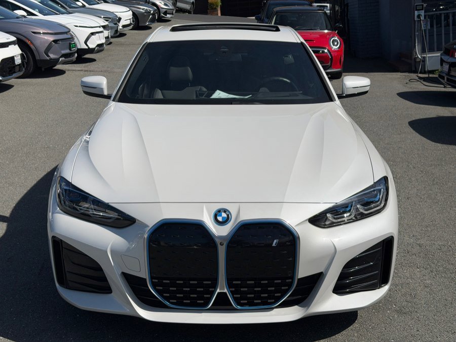 Used 2023 BMW i4 eDrive40 w/ M Sport Package image 2