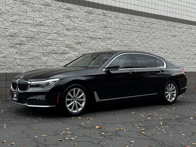 Used 2018 BMW 740i xDrive image 12
