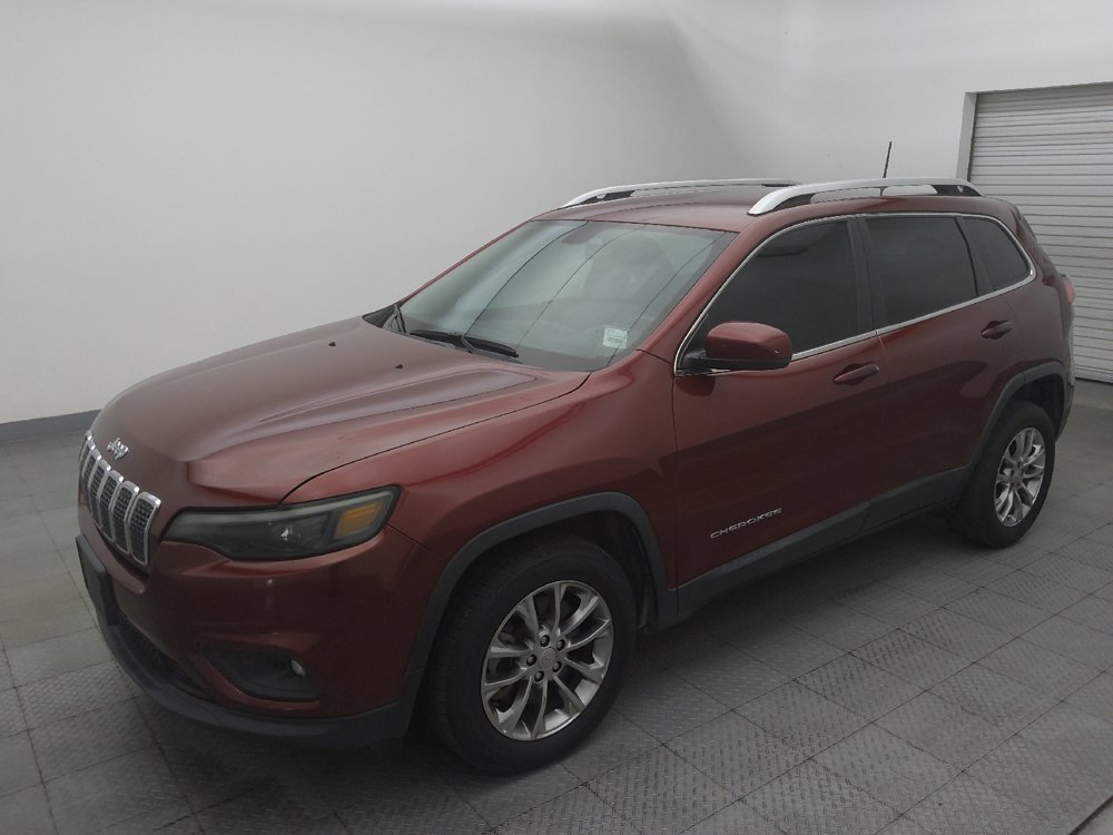 Used 2019 Jeep Cherokee Latitude Plus FWD image 2