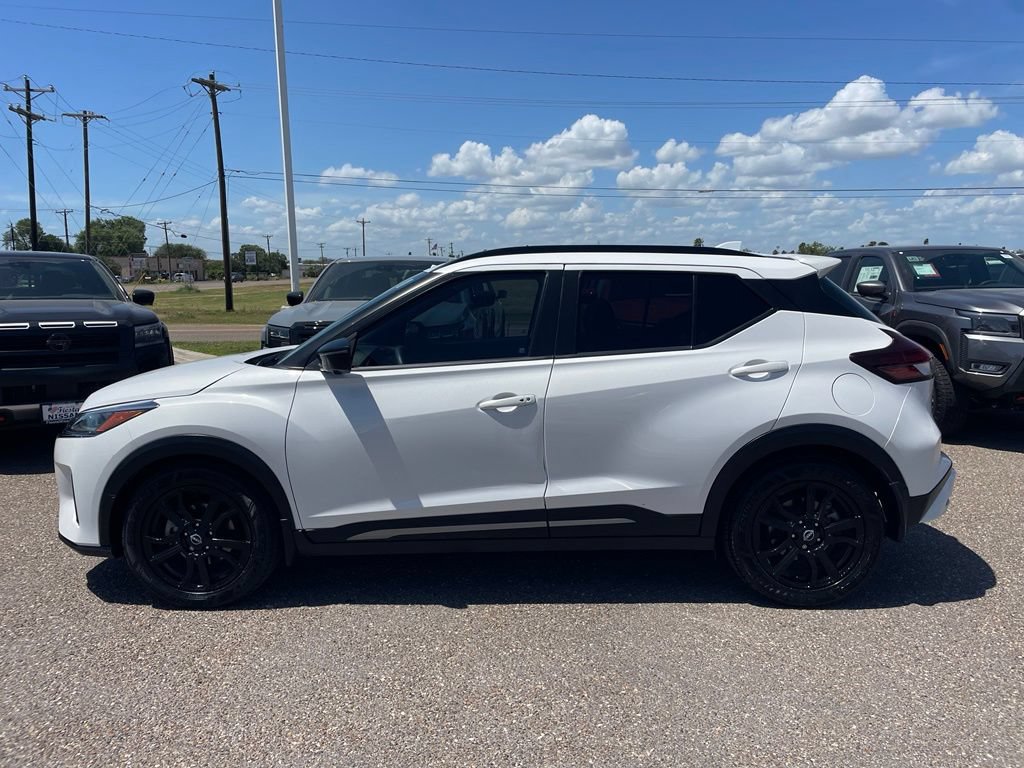 Certified 2024 Nissan Kicks SR w/ SR Premium Package FWD image 4