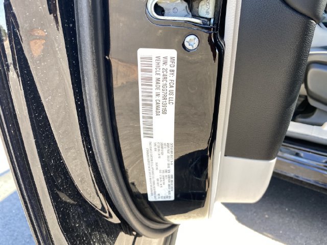 Used 2024 Chrysler Pacifica Limited FWD image 35