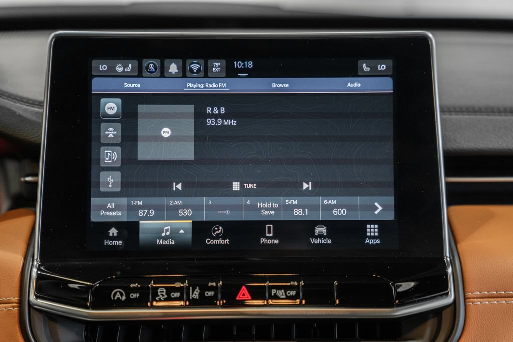 Certified 2025 Jeep Compass Limited AWD/4WD image 22