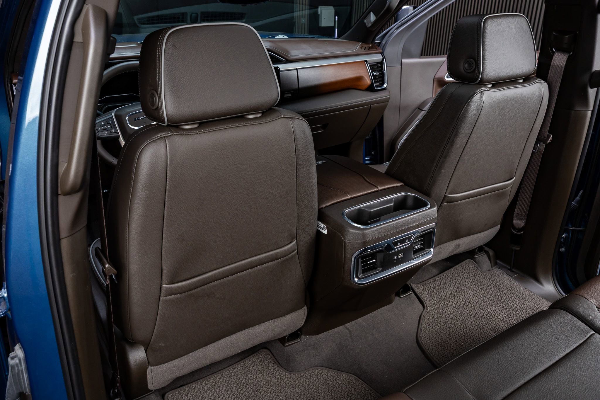 Used 2025 GMC Sierra 2500 Denali w/ Denali Reserve Package image 34