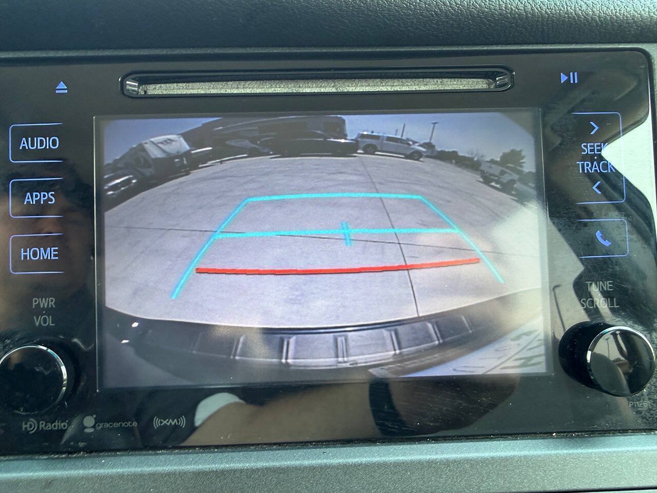 Used 2017 Toyota Sienna LE FWD image 40