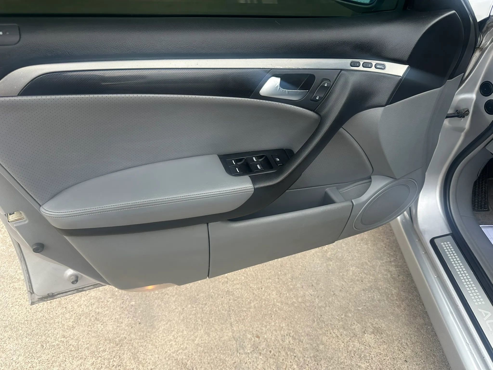 Used 2006 Acura TL FWD image 8