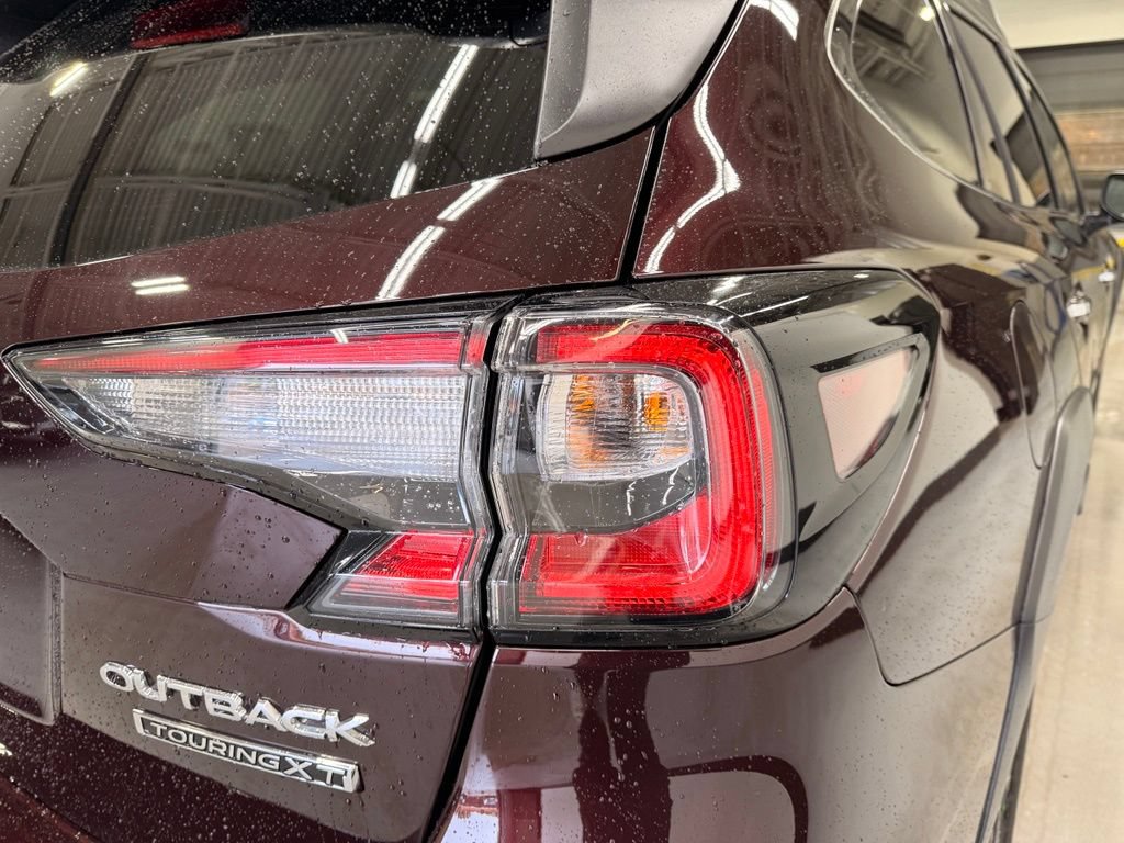 Used 2023 Subaru Outback Touring XT AWD/4WD image 5