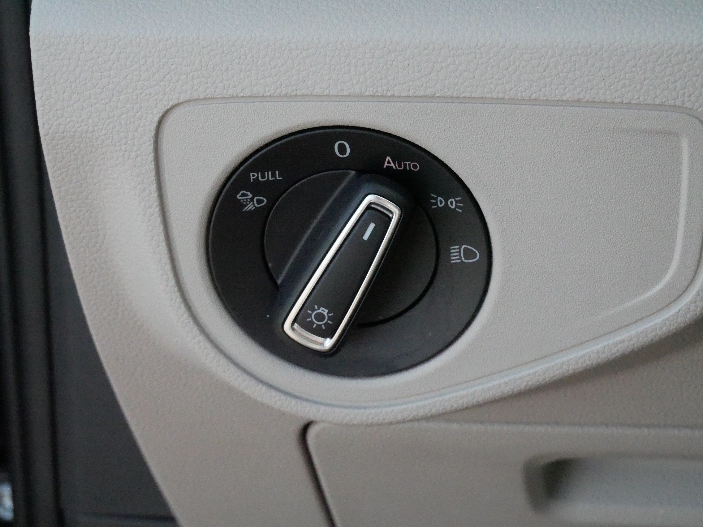 Certified 2023 Volkswagen Atlas SE AWD/4WD image 26