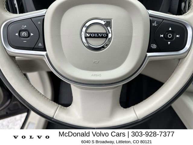 Certified 2022 Volvo XC60 B5 Momentum AWD/4WD image 14