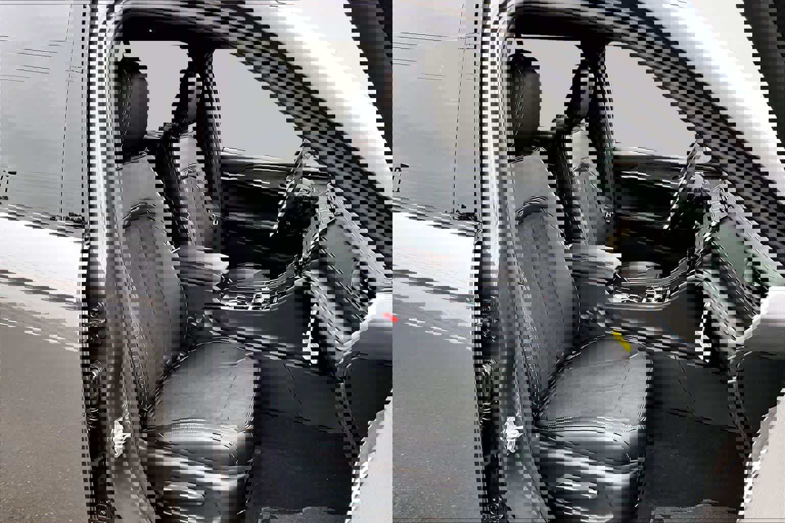 New 2026 Jeep Grand Cherokee Altitude image 14