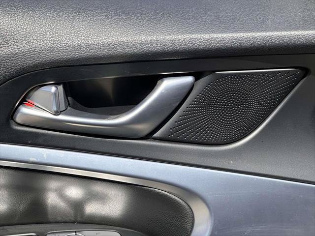 Used 2023 Genesis G70 2.0T AWD/4WD image 12