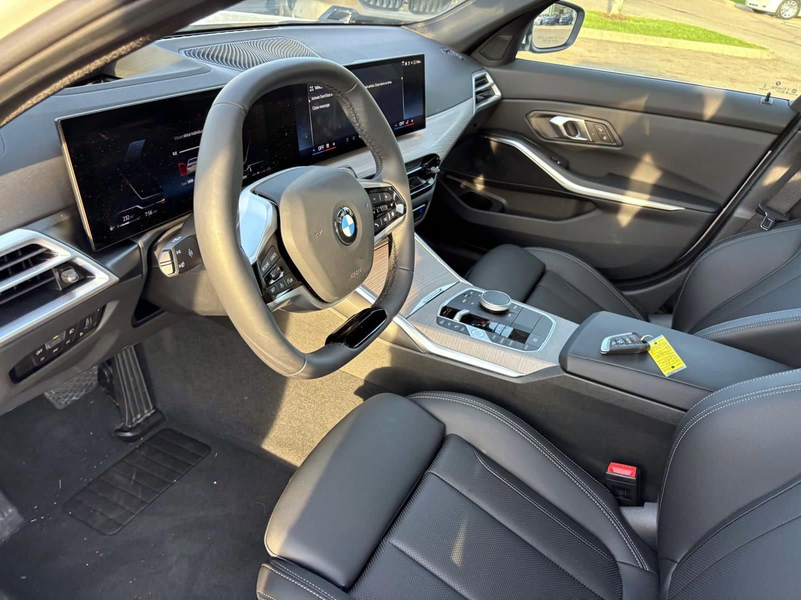 Used 2025 BMW 330i xDrive Sedan image 24