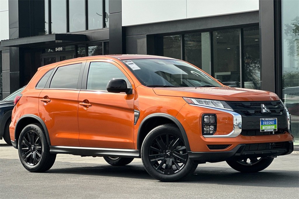 New 2025 Mitsubishi Outlander Sport LE image 3