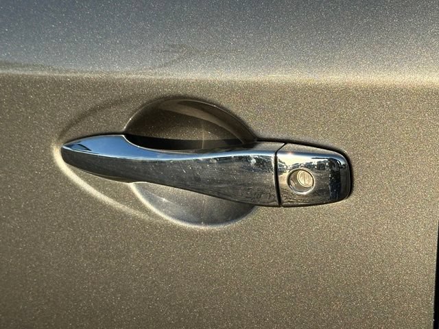 Used 2019 Nissan Pathfinder S AWD/4WD image 11