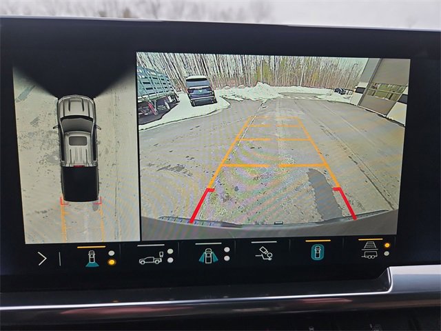 Used 2023 Chevrolet Silverado 1500 High Country w/ Technology Package image 15