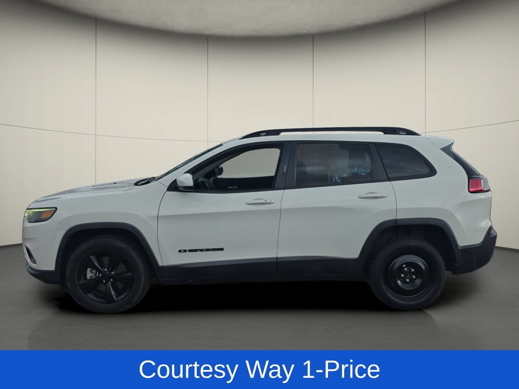 Used 2019 Jeep Cherokee Latitude Plus AWD/4WD image 5