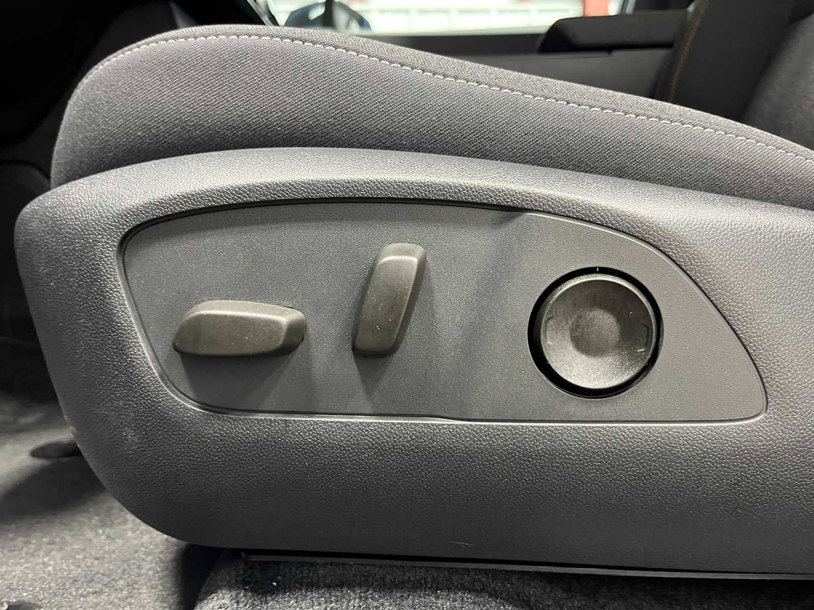 New 2025 Honda Prologue EX image 15