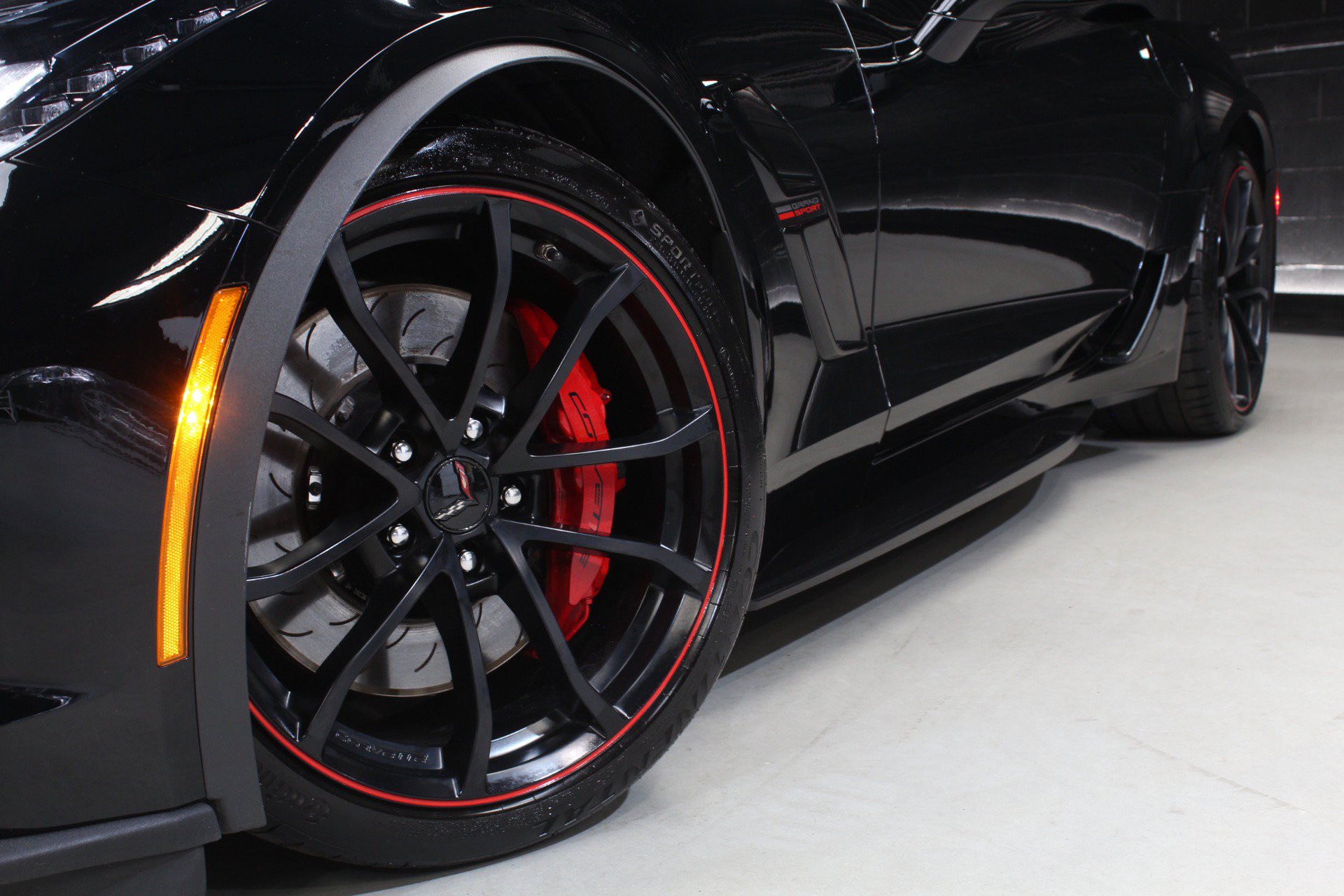 Used 2019 Chevrolet Corvette Grand Sport RWD image 24