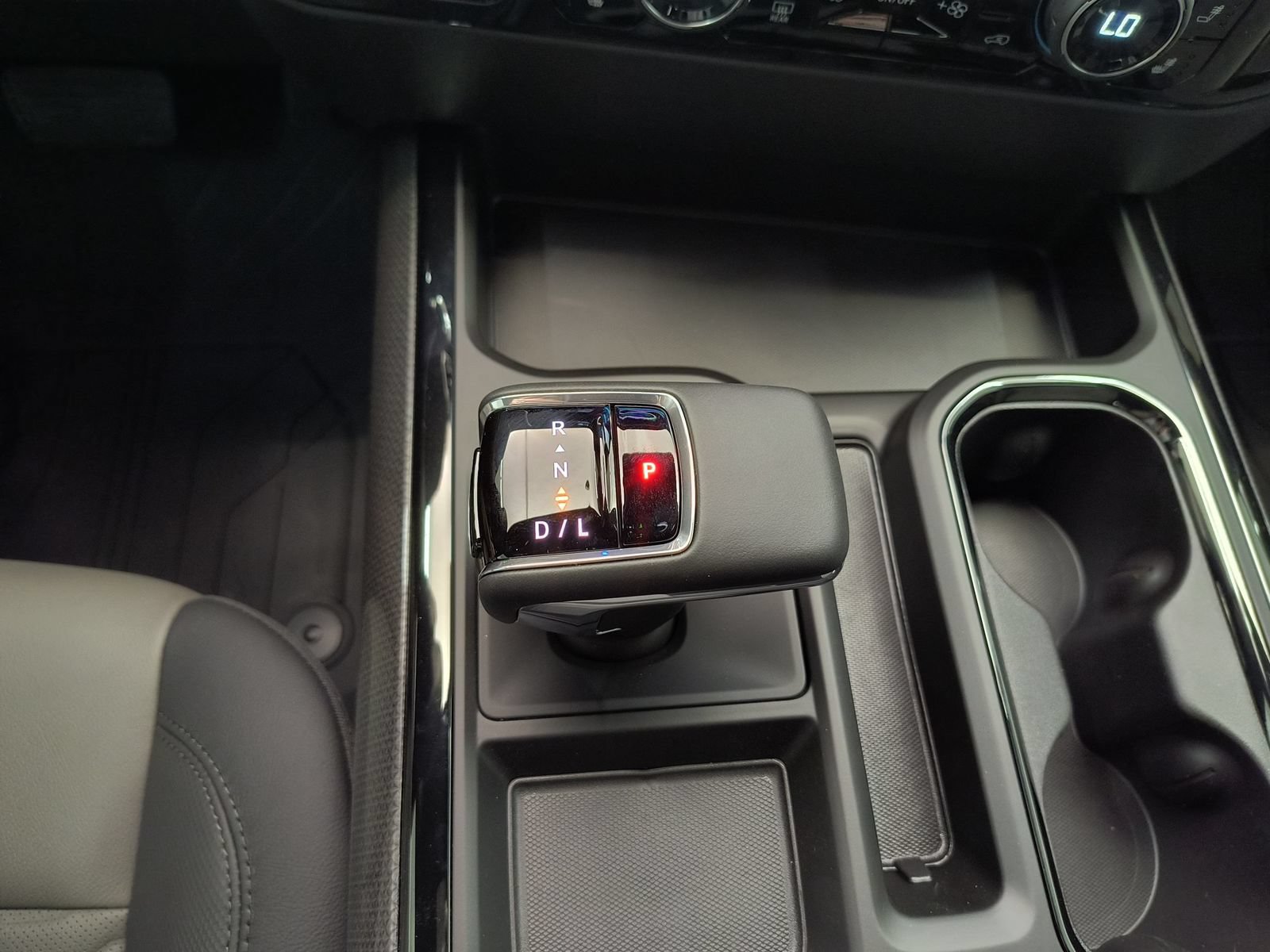 New 2026 Chevrolet Silverado 1500 ZR2 AWD/4WD image 14