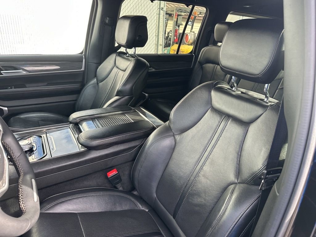 Used 2022 Jeep Wagoneer Series III w/ Convenience Group I image 10