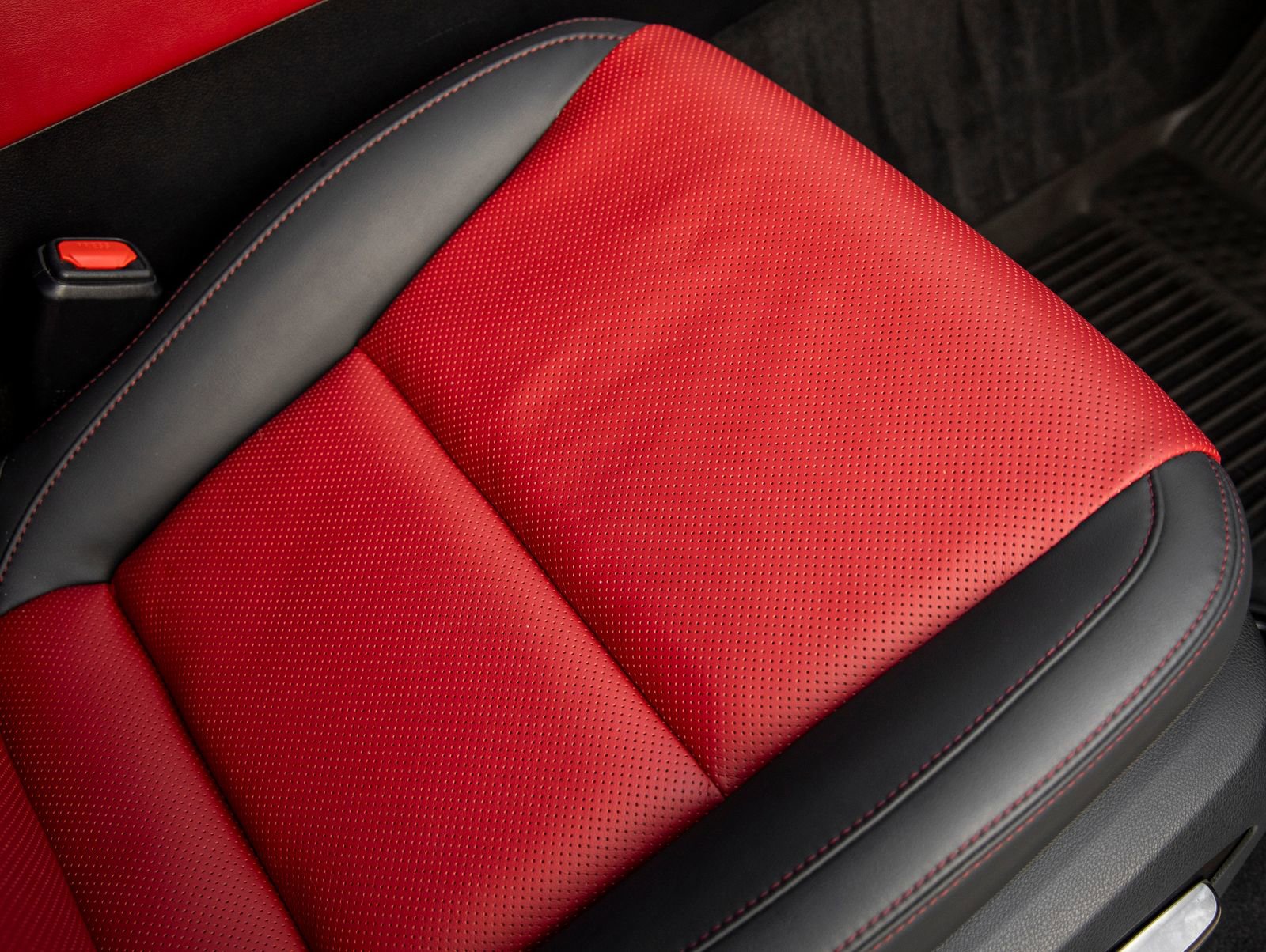 Used 2023 Lexus LX 600 F Sport w/ Accessory Package (Z1) image 43