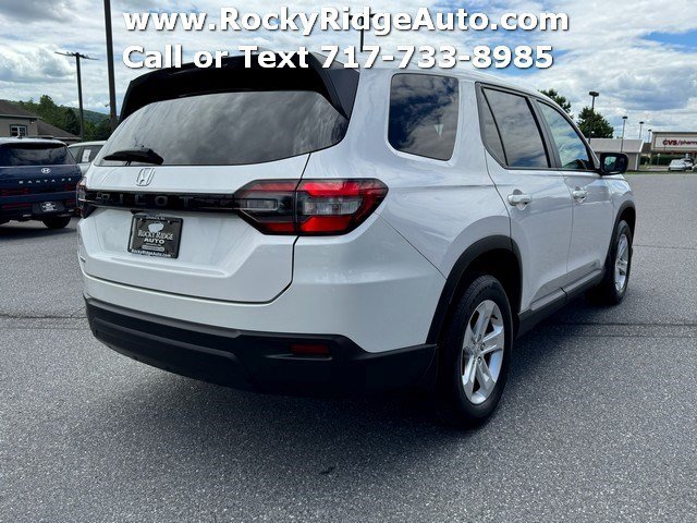 Used 2023 Honda Pilot LX image 7