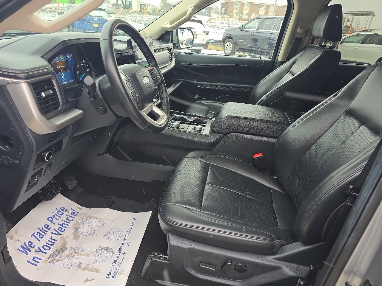 Used 2024 Ford Expedition Max XLT image 27