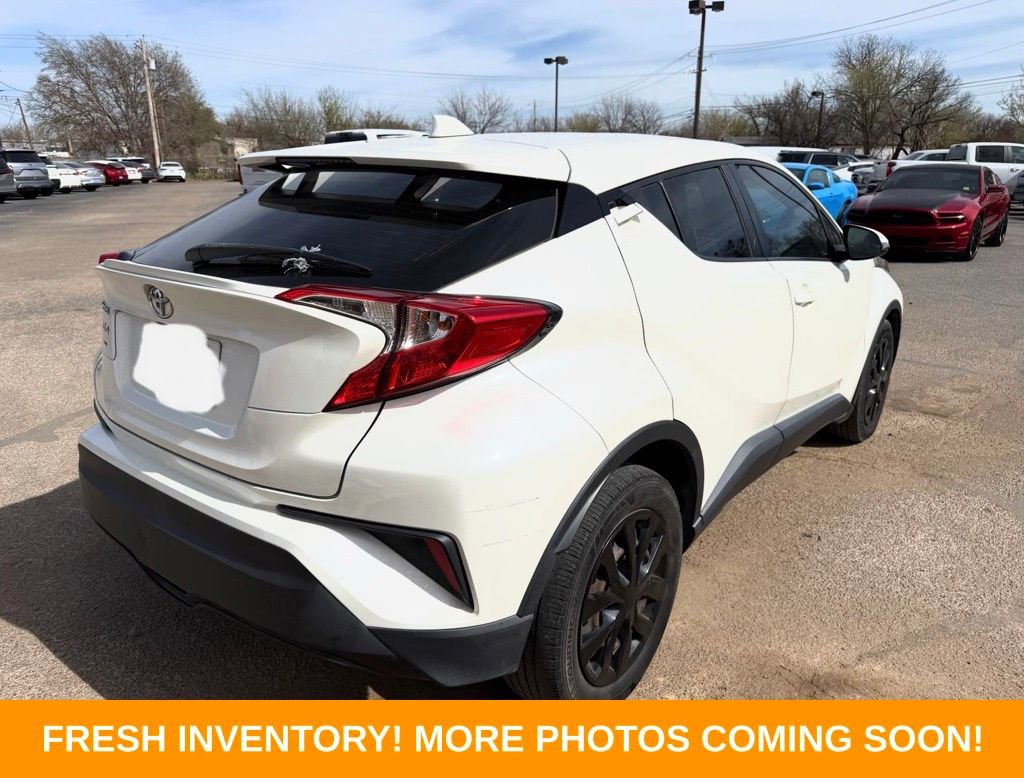 Used 2019 Toyota C-HR LE image 7