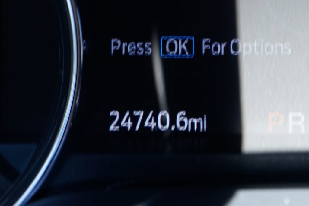 Used 2022 Ford F250 Lariat w/ Lariat Ultimate Package AWD/4WD image 26