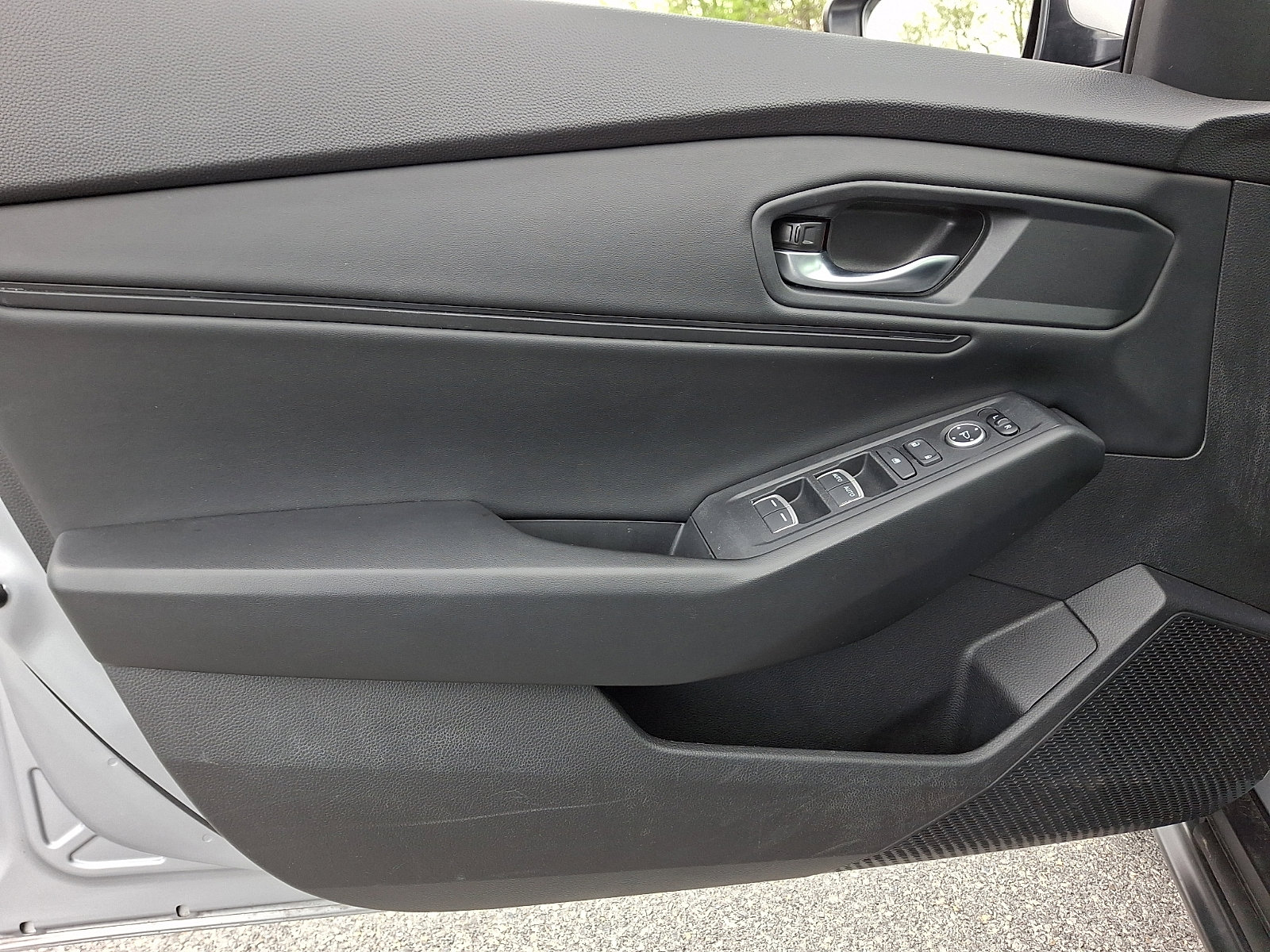 Used 2023 Honda Accord EX image 12